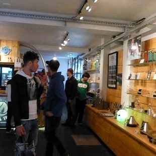P1020037