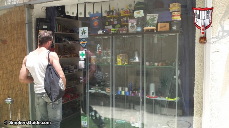 Rolling-Stoned-headshop-tel-aviv