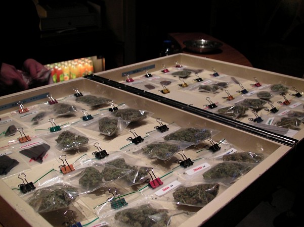 CENTRAL Coffeeshop Menu Box (4)